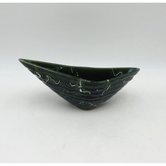 BEAUCEWARE CANADA 1060 Green and White Ceramic Boomerang Dish Bowl 9" Vintage - Picture 3 of 10